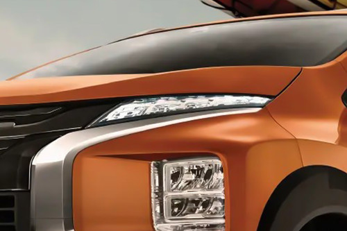 Xpander Cross Headlight