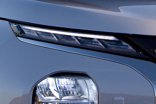 Outlander Headlight