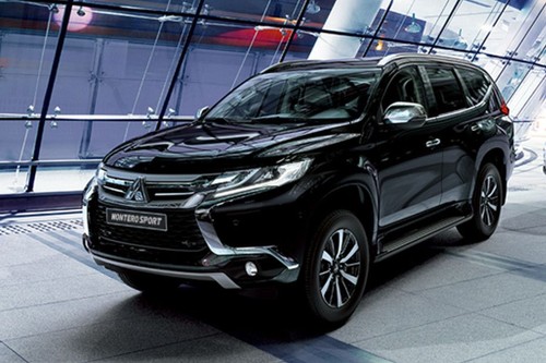 Montero Sport (2022-2023) Front angle low view
