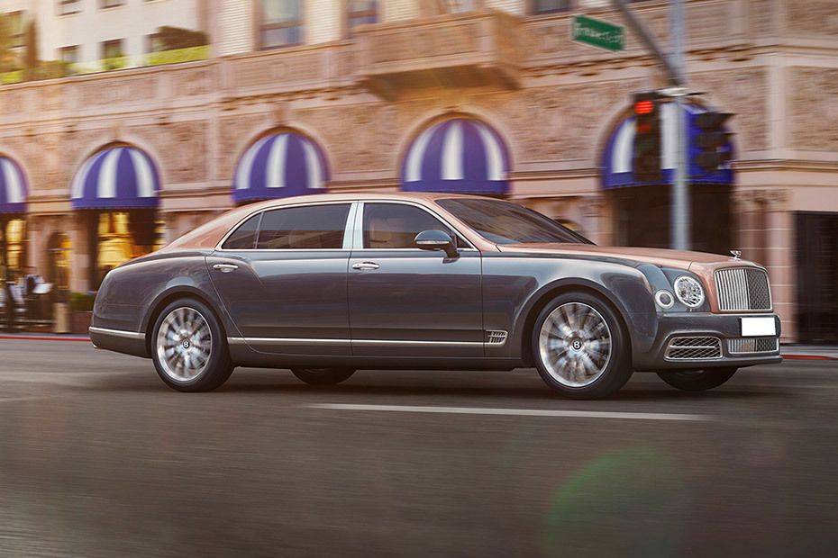 Bentley Mulsanne Front Cross Side View