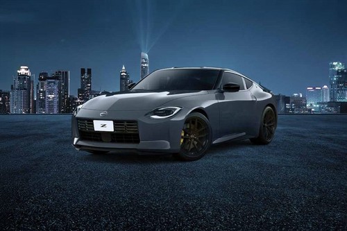 Nissan Z Front Side View