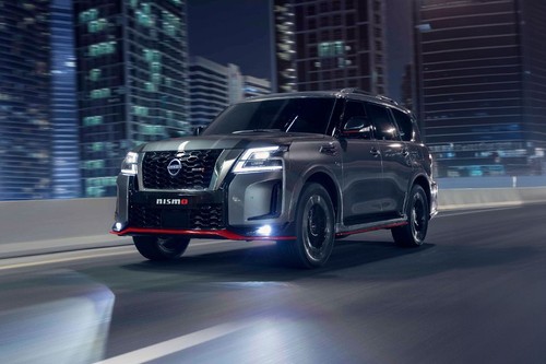 Nissan Patrol (2022-2024) Front Side View