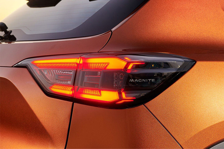 Magnite Tail light
