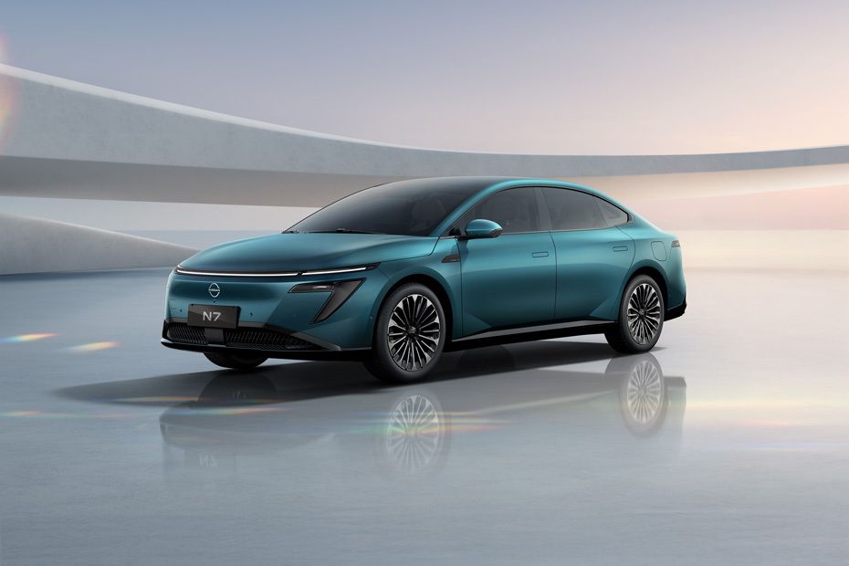 N7 Front angle low view