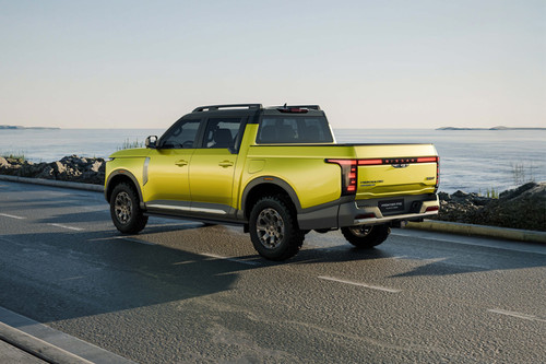 Rear Cross Side View of Nissan Frontier Pro