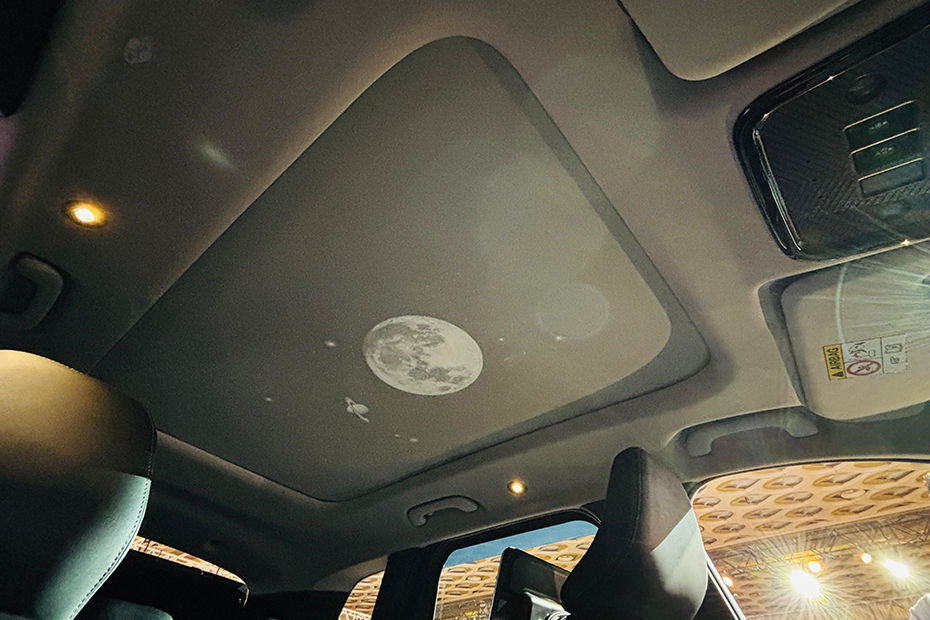 Nissan Tekton Sunroof Moonroof
