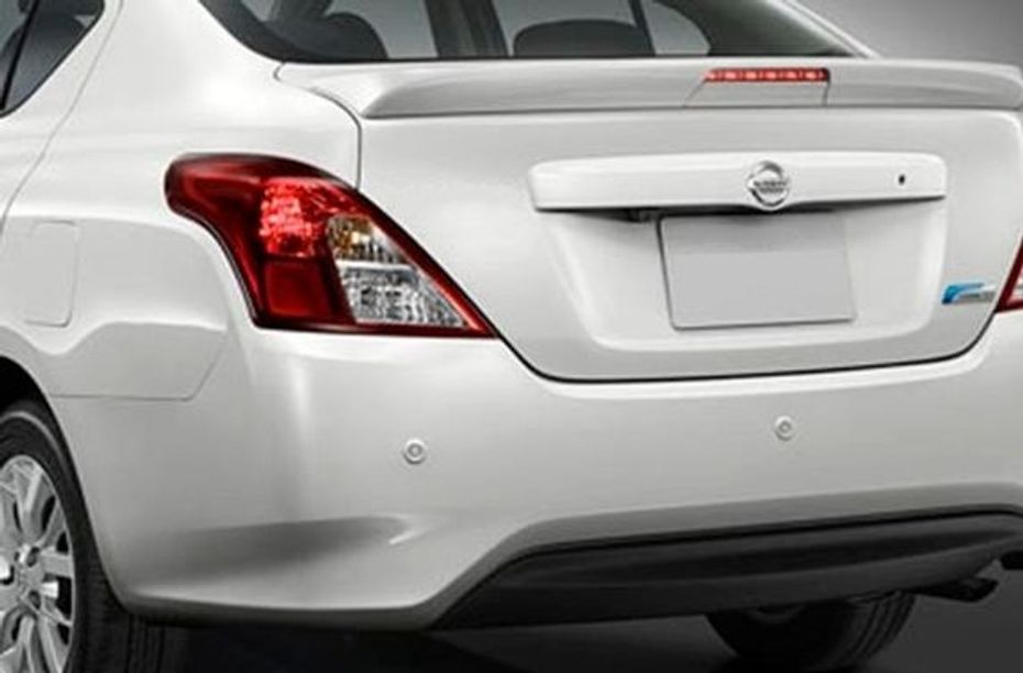 Tiida Tail light
