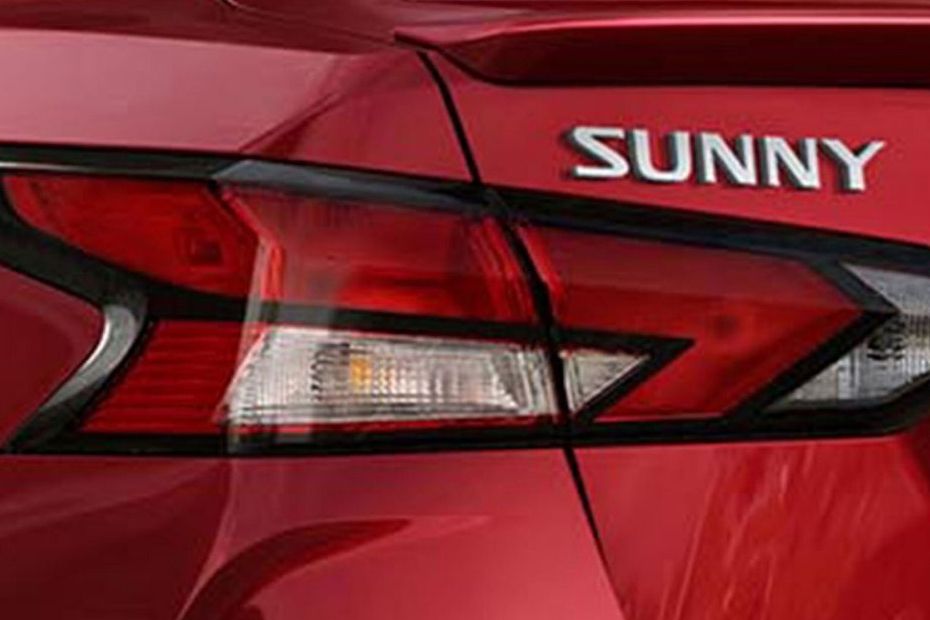 Sunny(2017-2023) Tail light