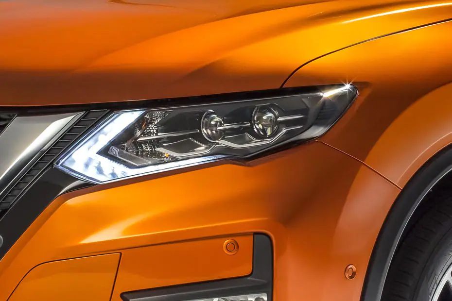 X-Trail (2022-2023) Headlight