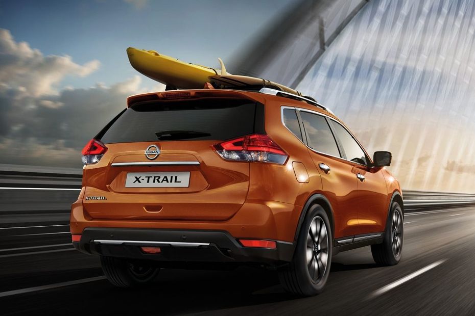 X-Trail (2022-2023) Rear angle view