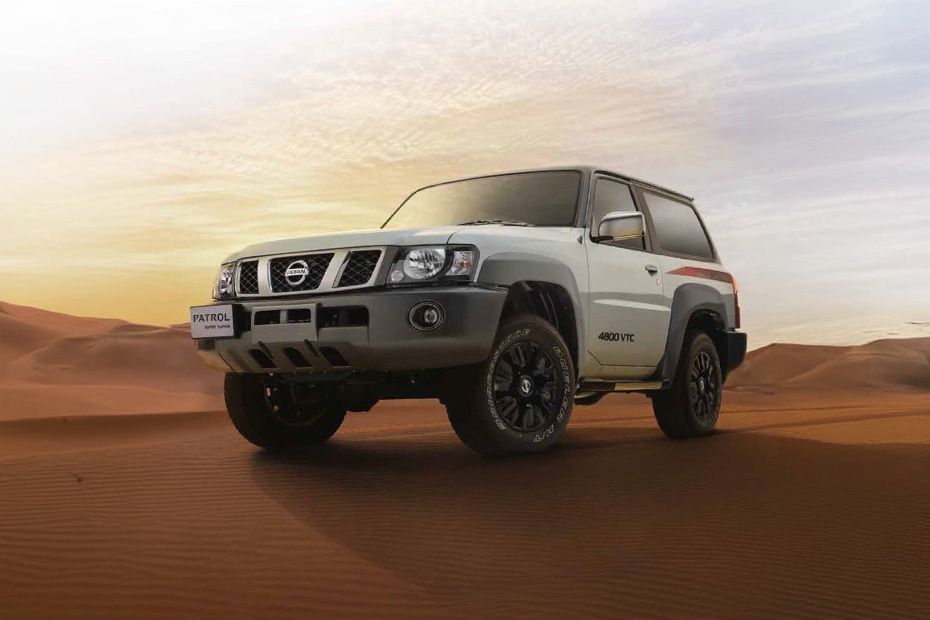 Nissan Patrol Safari Front Cross Side View