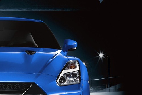 Nissan GT-R Drivers Side Mirror Front Angle