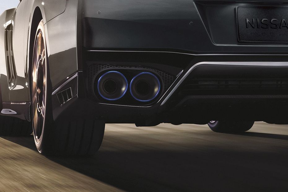 Exhaust Pipe of Nissan GT-R