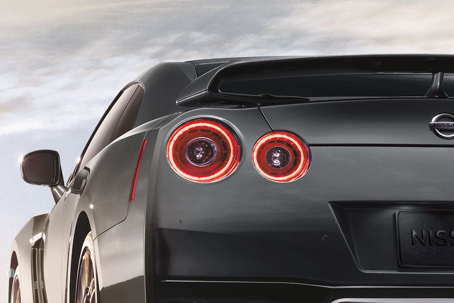 GT-R Tail light