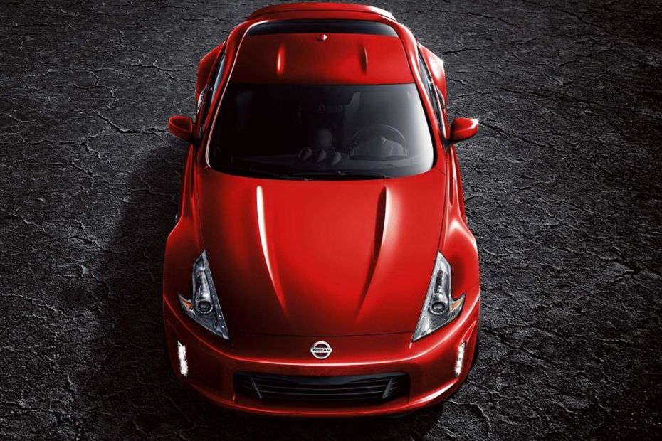 Full Front View of 370Z Coupe