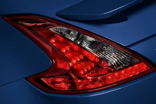 370Z Coupe Tail light