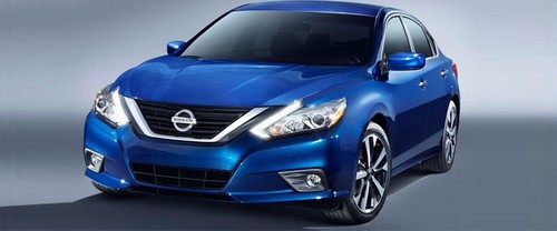 Nissan Altima (2012-2016) Side Medium View