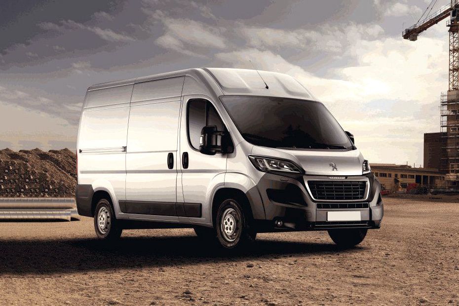 Peugeot Boxer Front Cross Side View