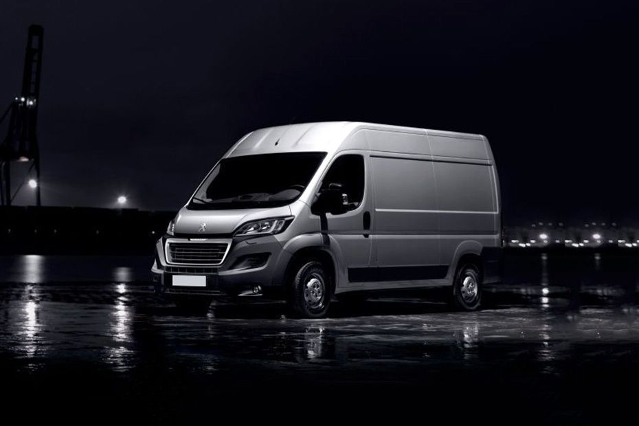 Peugeot Boxer Side Medium View