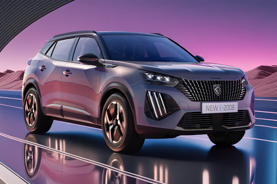Peugeot 2008 Front Medium View
