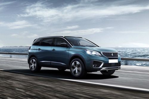 Peugeot 5008 (2012-2022) Front Cross Side View