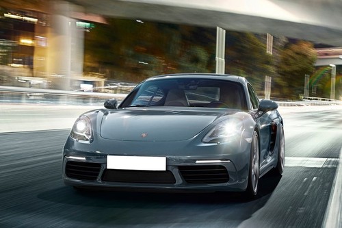 Porsche 718 Side Medium View