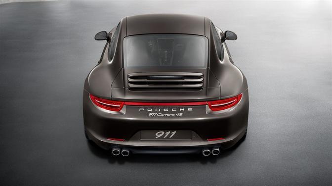 Full Rear View of Porsche 911 Carrera 4S