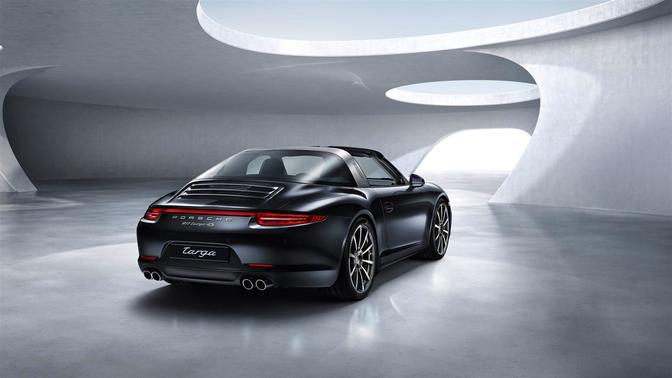 911 Targa 4S Rear angle view