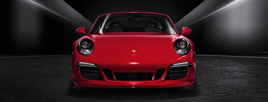 Full Front View of 911 Targa 4 GTS