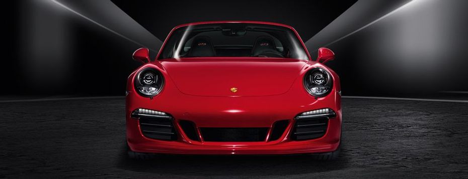 Full Front View of 911 Targa 4 GTS
