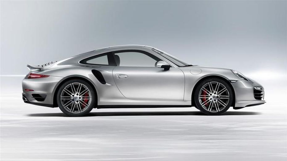 911 Turbo Side view