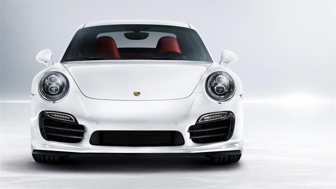 Full Front View of 911 Turbo S