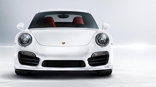 Full Front View of 911 Turbo S