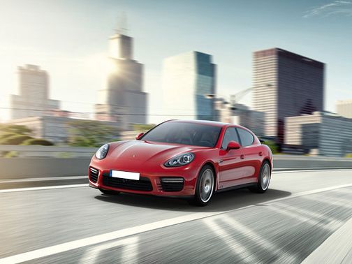 Panamera 4S Side view