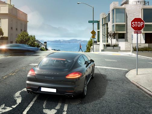 Panamera 4S Rear angle view