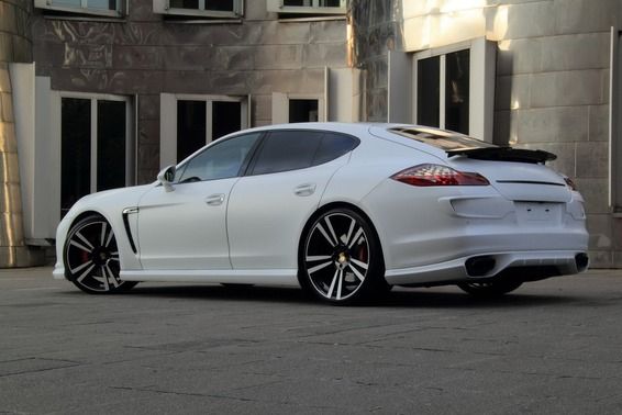Panamera GTS Side view