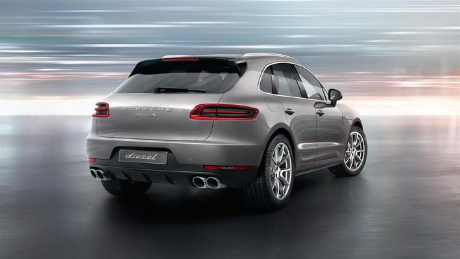 Macan S Diesel Rear angle view