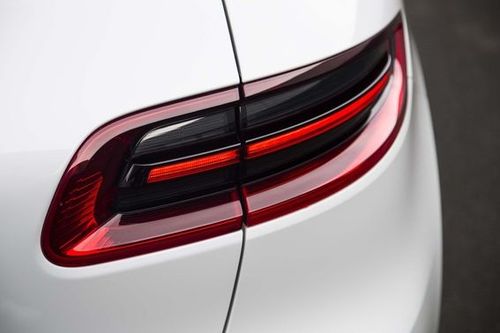 Macan Turbo-2015 Tail light