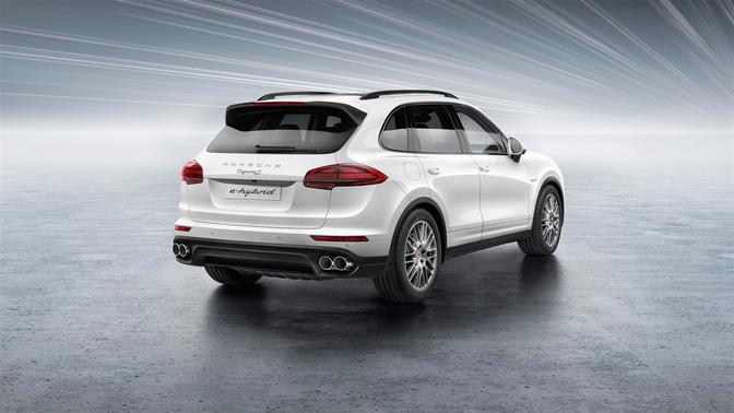 Cayenne S E-Hybrid Rear angle view