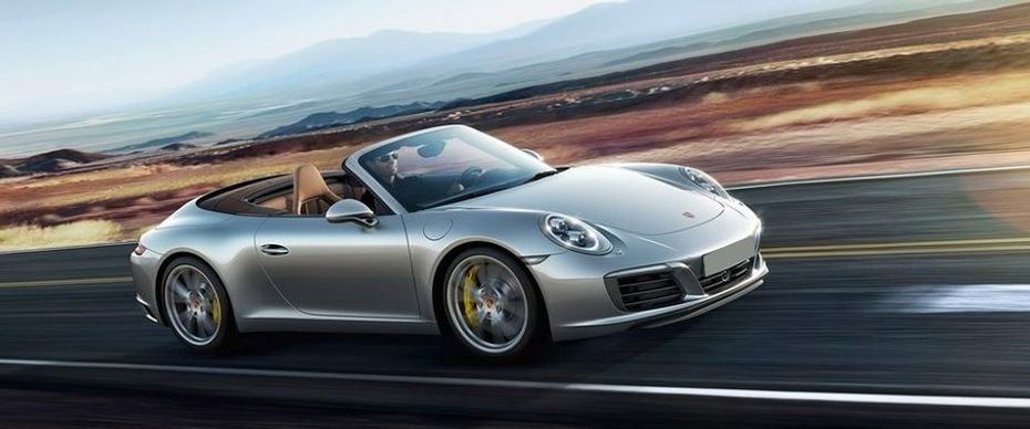911 Carrera Cabriolet Side view