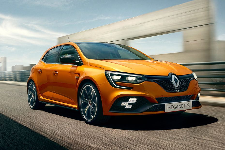 Renault Megane RS Front Cross Side View