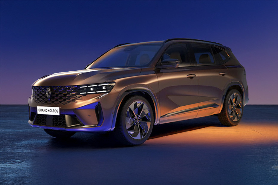 Koleos Front angle low view