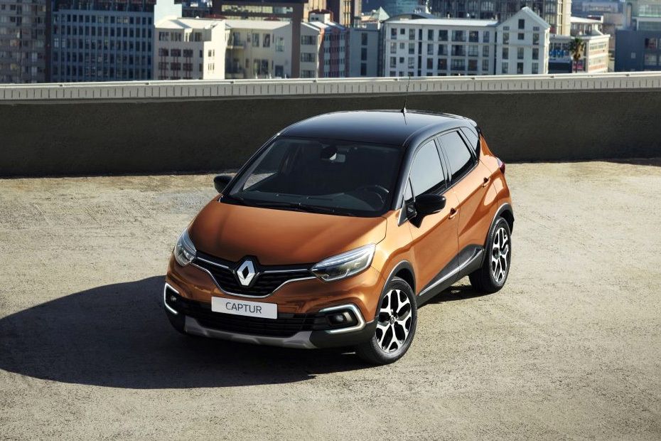Renault Captur Front Angle High View