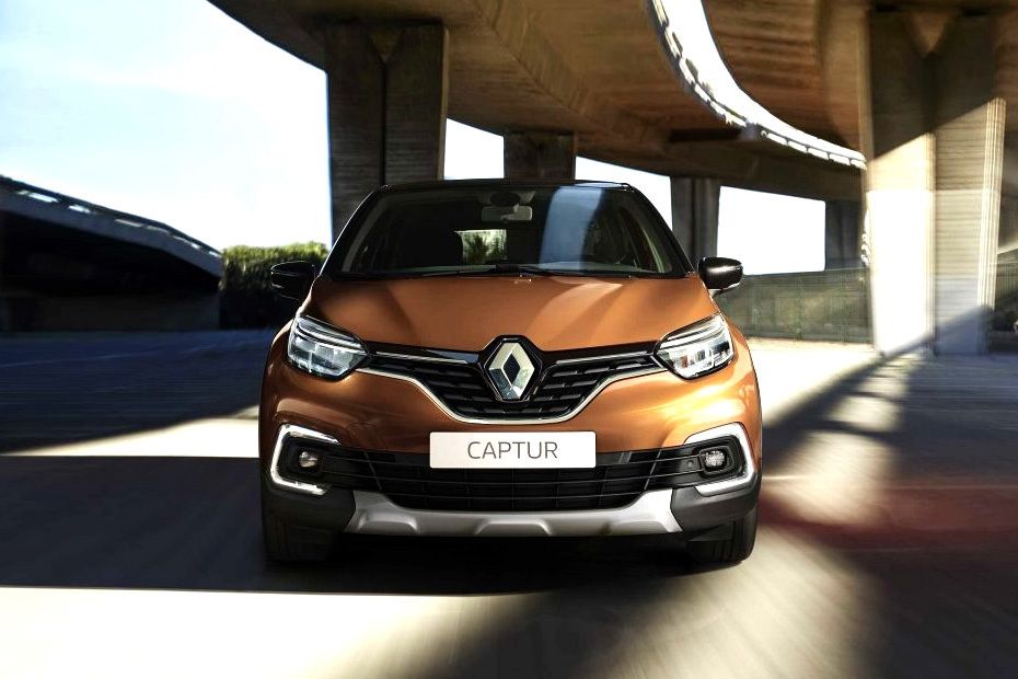 Full Front View of Captur