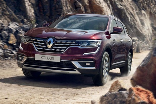 Koleos (2022-2023) Medium Angle Front View