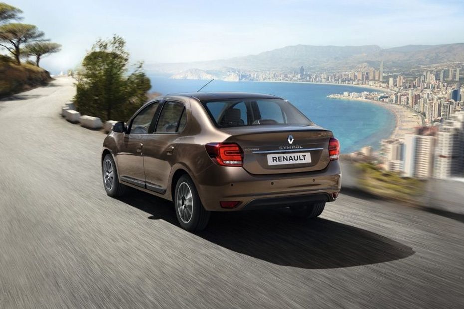 Rear Cross Side View of Renault Symbol