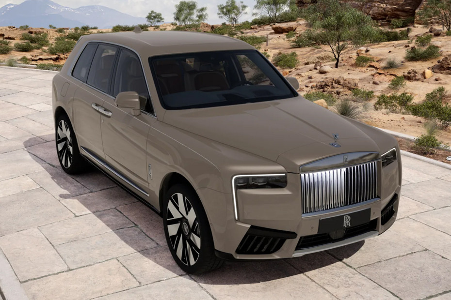 Rolls Royce Cullinan Front Medium View