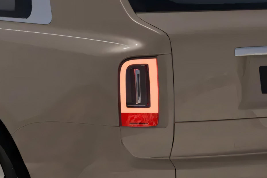 Cullinan Tail light