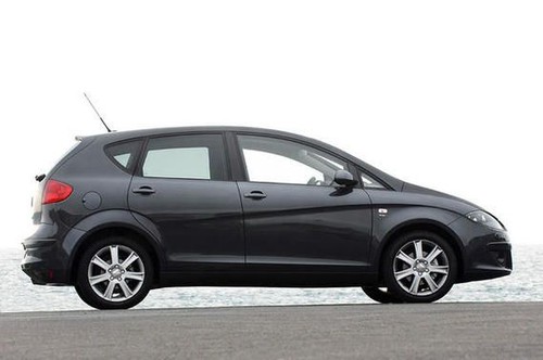 ALTEA  XL Side view
