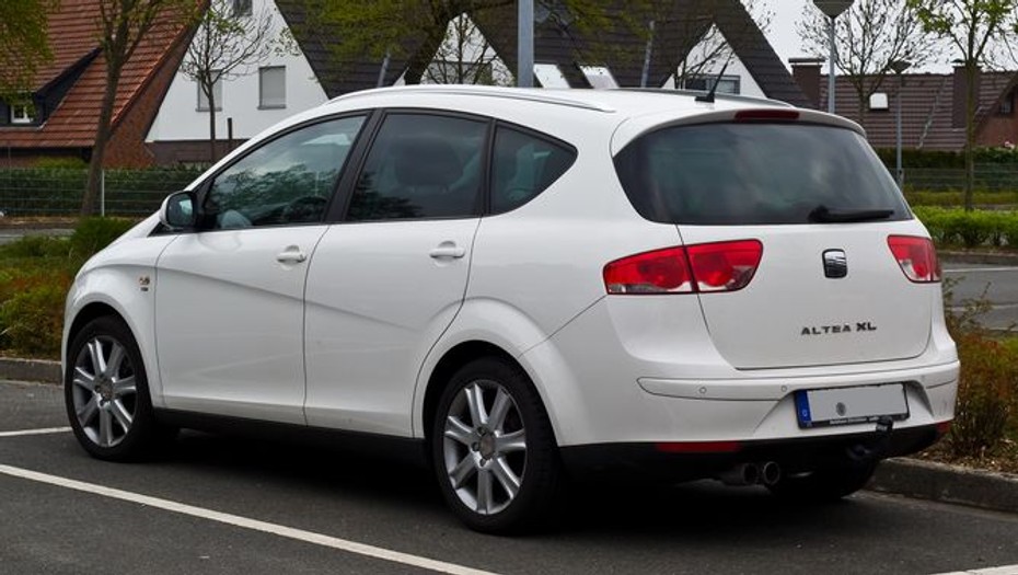 ALTEA  XL Side view